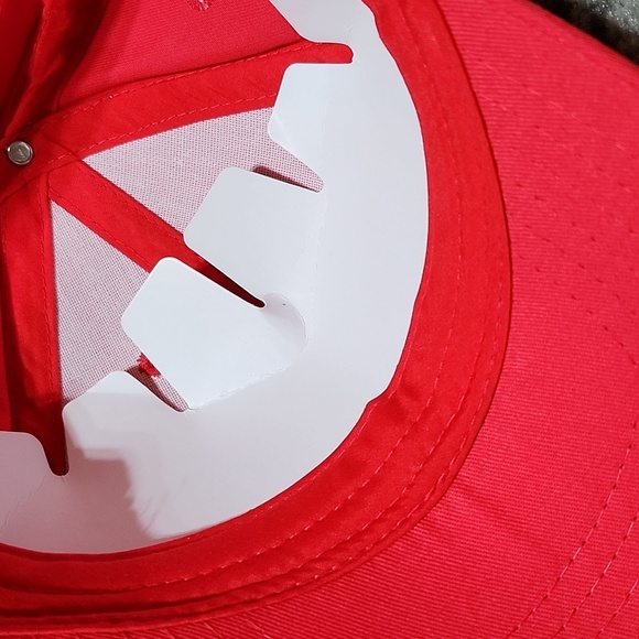 BUDWEISER RED EMBROIDERED SNAP-BACK NWOT CAP HAT - Picture 9 of 12